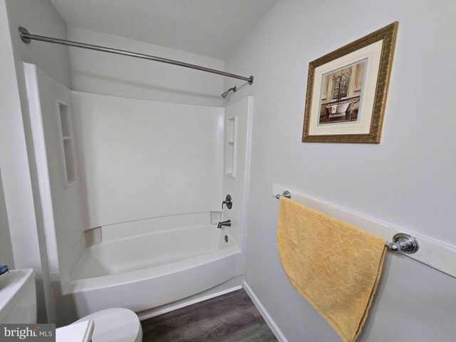 1221 GARDEN CT, Quakertown, PA 18951