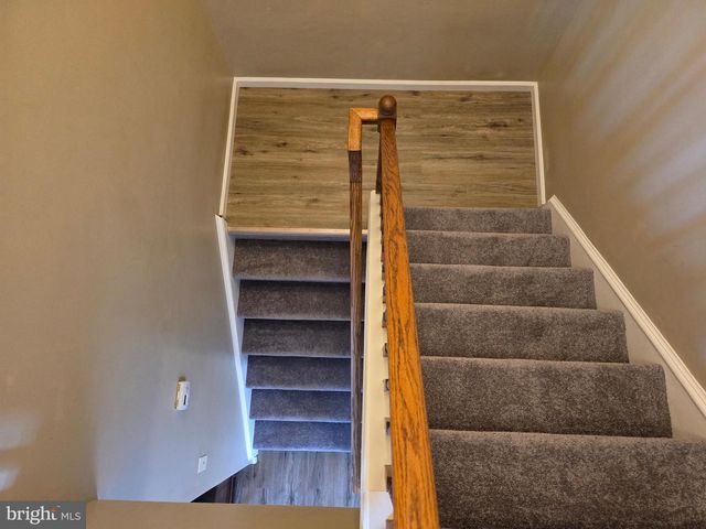 1221 GARDEN CT, Quakertown, PA 18951