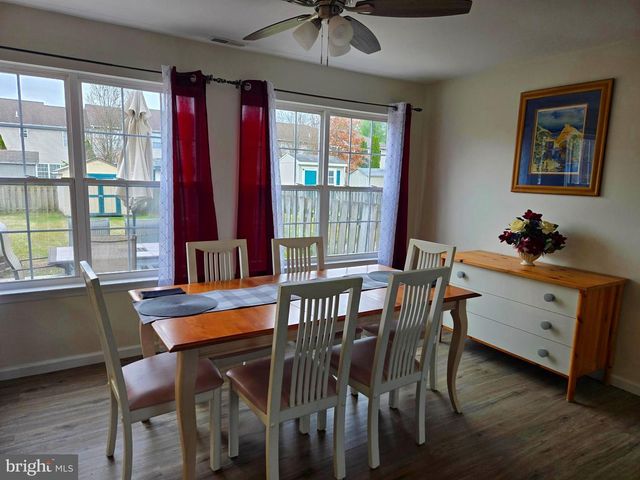 1221 GARDEN CT, Quakertown, PA 18951