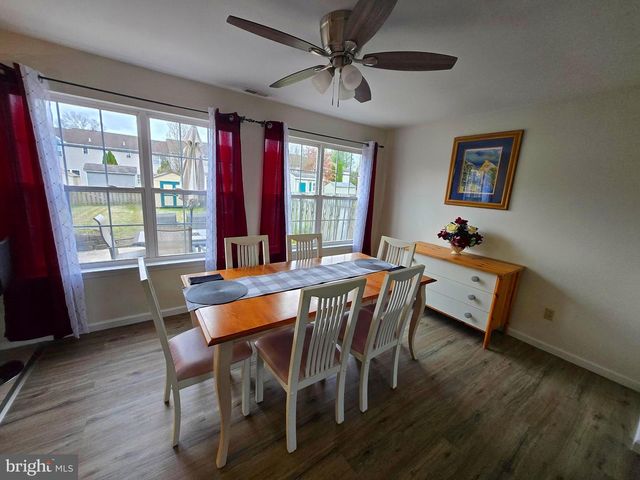 1221 GARDEN CT, Quakertown, PA 18951