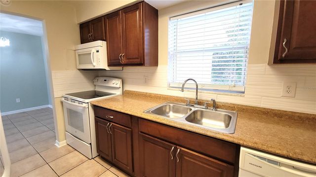 1214 PILGRIM AVENUE, Deltona, FL 32725