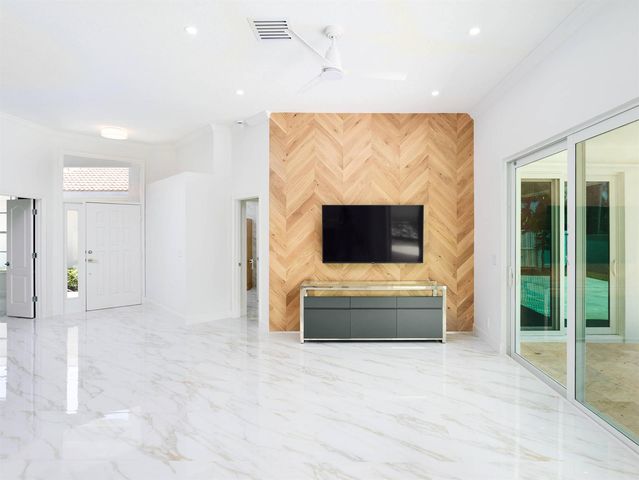 8186 Quail Meadow Way, West Palm Beach, FL 33412