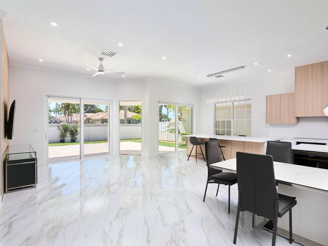 8186 Quail Meadow Way, West Palm Beach, FL 33412
