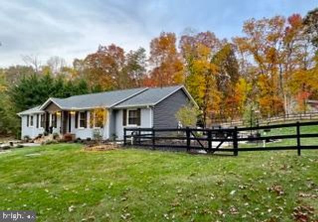 7326 STUART CIR, Warrenton, VA 20187