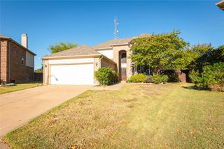 10236 Sourwood Drive, Fort Worth, TX 76244