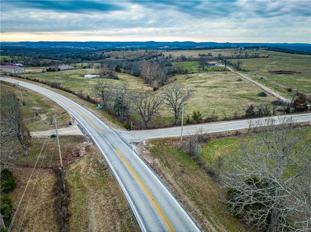 118 Highway 281 Cutoff, Lead Hill, AR 72601