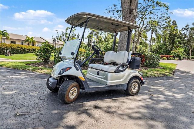 5950 Trailwinds DR 222, Fort Myers, FL 33907
