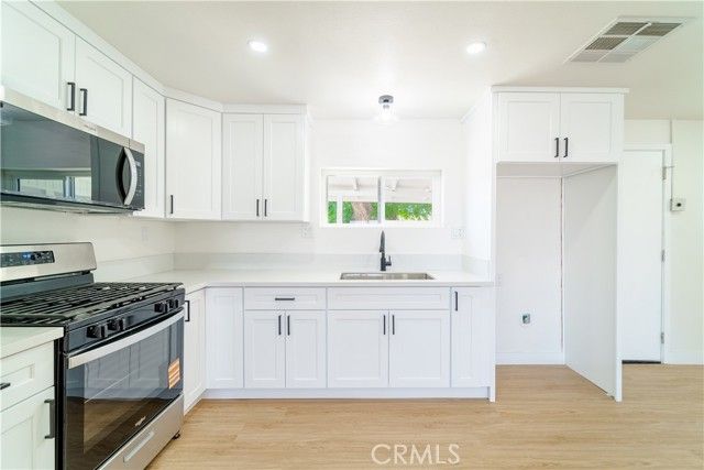 14055 Palm Street, Cabazon, CA 92230