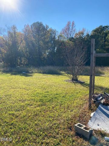 590 Hobson Road, Dunn, NC 28334