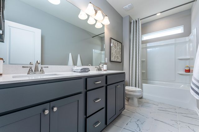 8211 Harbour Chase Loop, Ooltewah, TN 37363