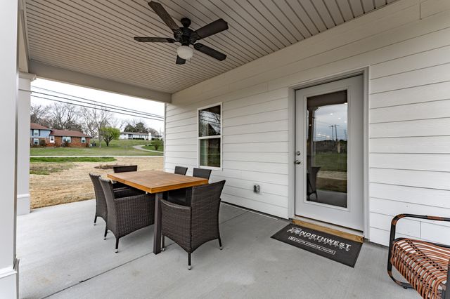 8211 Harbour Chase Loop, Ooltewah, TN 37363