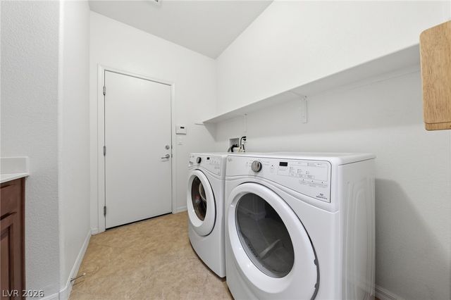 11213 Robin Park Avenue, Las Vegas, NV 89138