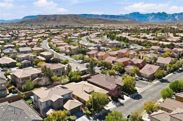 11213 Robin Park Avenue, Las Vegas, NV 89138