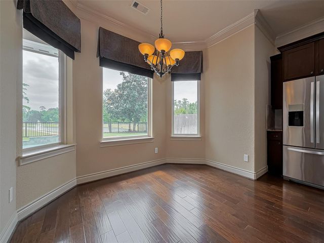 2711 King Point View Lane, Spring, TX 77388