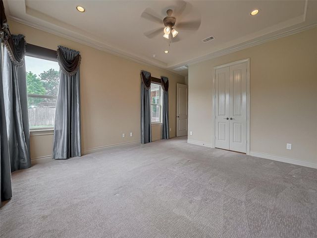 2711 King Point View Lane, Spring, TX 77388