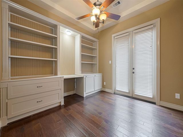 2711 King Point View Lane, Spring, TX 77388