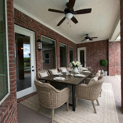 2711 King Point View Lane, Spring, TX 77388