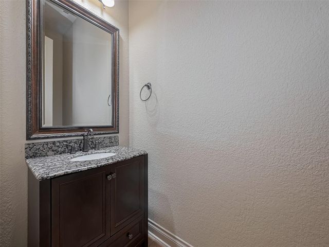 2711 King Point View Lane, Spring, TX 77388