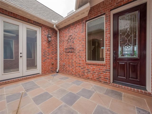 2711 King Point View Lane, Spring, TX 77388