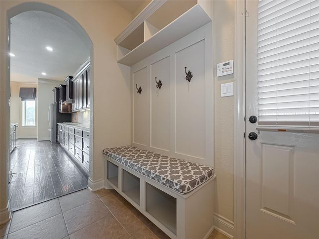 2711 King Point View Lane, Spring, TX 77388