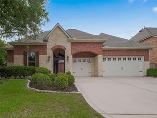 2711 King Point View Lane, Spring, TX 77388