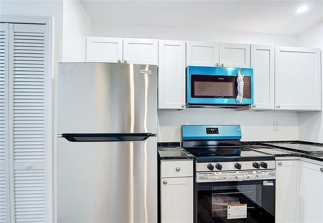 8050 PORTO CHICO AVENUE, North Port, FL 34287