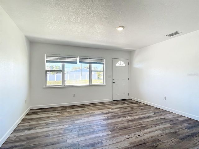 8050 PORTO CHICO AVENUE, North Port, FL 34287