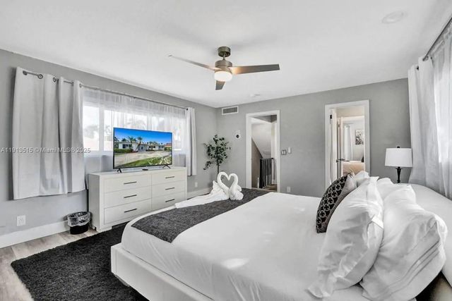 1241 Hollywood Blvd, Hollywood, FL 33019