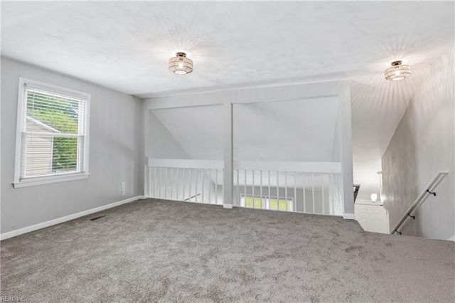 3 Kenilworth DR, Hampton, VA 23666