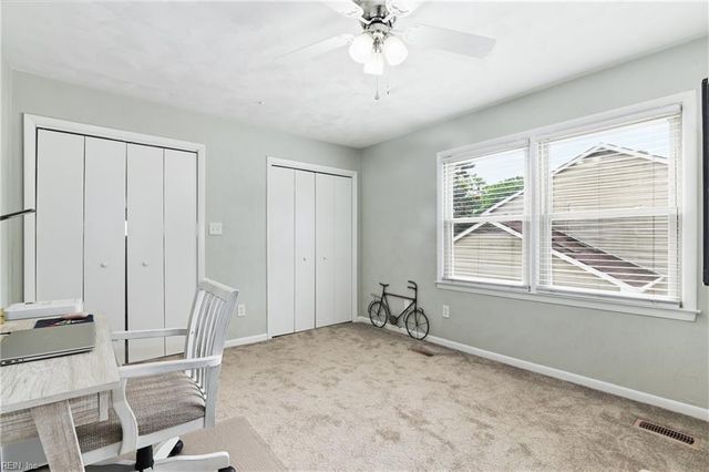 3 Kenilworth DR, Hampton, VA 23666
