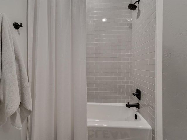 14675 Rose Tree Court, Piedmont, OK 73078