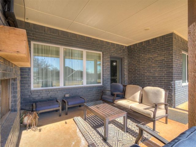 14675 Rose Tree Court, Piedmont, OK 73078