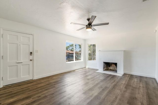 1528 W Cortland Avenue, Fresno, CA 93705