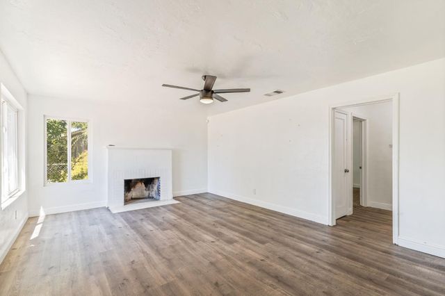 1528 W Cortland Avenue, Fresno, CA 93705