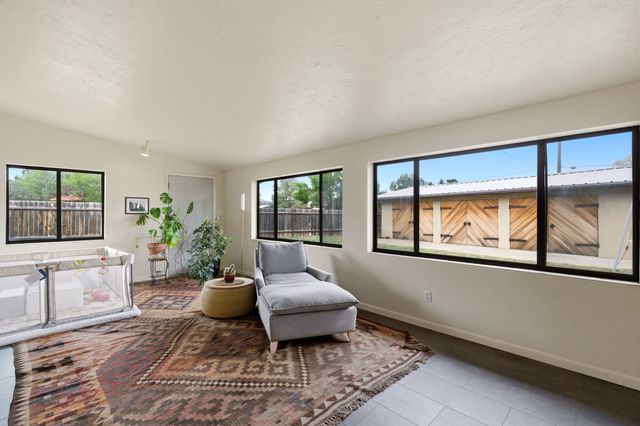 2502 Cactus lane, Santa Fe, NM 87502
