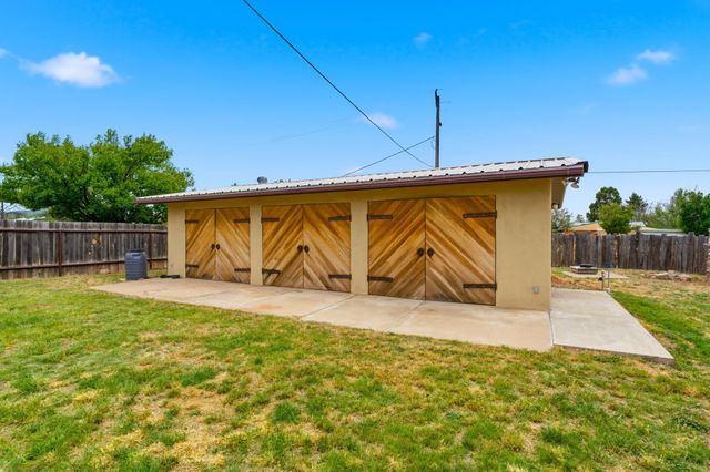 2502 Cactus lane, Santa Fe, NM 87502