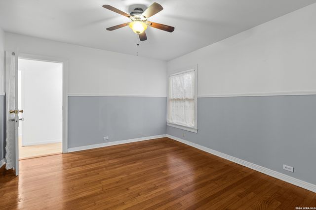 2006 W Woodlawn Ave, San Antonio, TX 78201