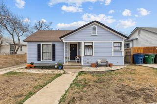 2006 W Woodlawn Ave, San Antonio, TX 78201