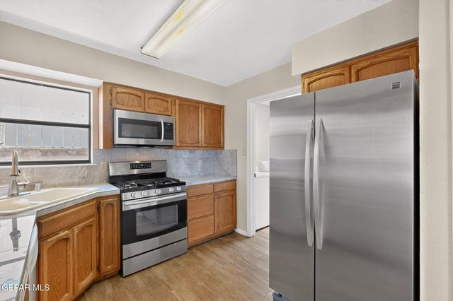 7419 MISSION VIEJO Drive, El Paso, TX 79912