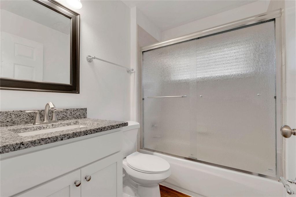 Image 16 of property listing at 11429 KENLEY CIRCLE, Orlando, FL 32824
