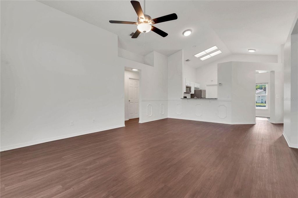 Image 3 of property listing at 11429 KENLEY CIRCLE, Orlando, FL 32824
