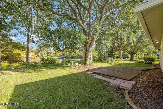 28 Cedar Point Drive, Palm Coast, FL 32164