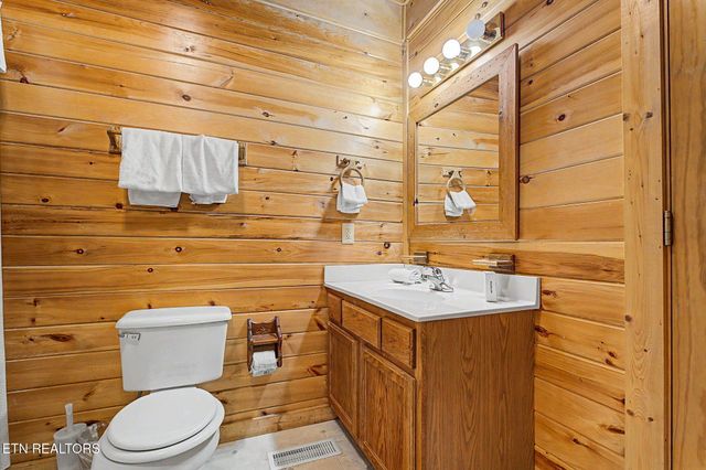 2223 Eagle Feather Drive, Sevierville, TN 37876