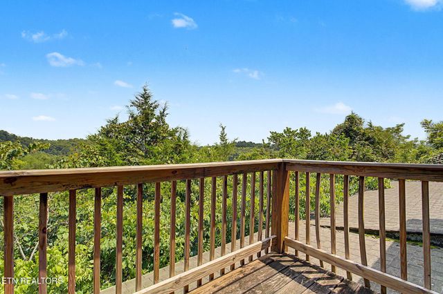 2223 Eagle Feather Drive, Sevierville, TN 37876