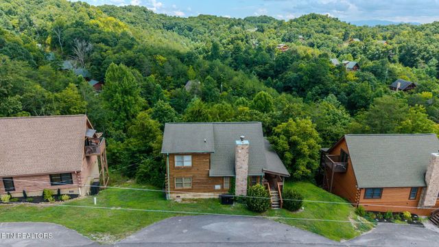 2223 Eagle Feather Drive, Sevierville, TN 37876