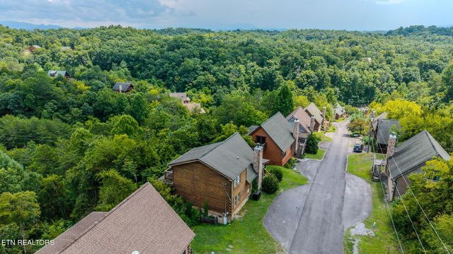 2223 Eagle Feather Drive, Sevierville, TN 37876