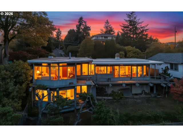 4163 Sw COUNCIL CREST Dr, Portland, OR 97239