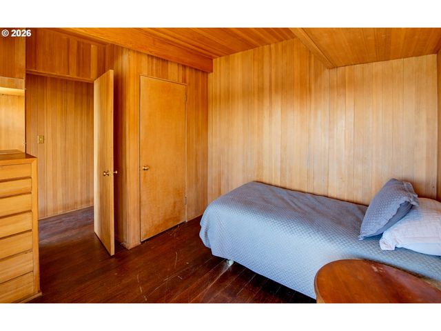 4163 Sw COUNCIL CREST Dr, Portland, OR 97239