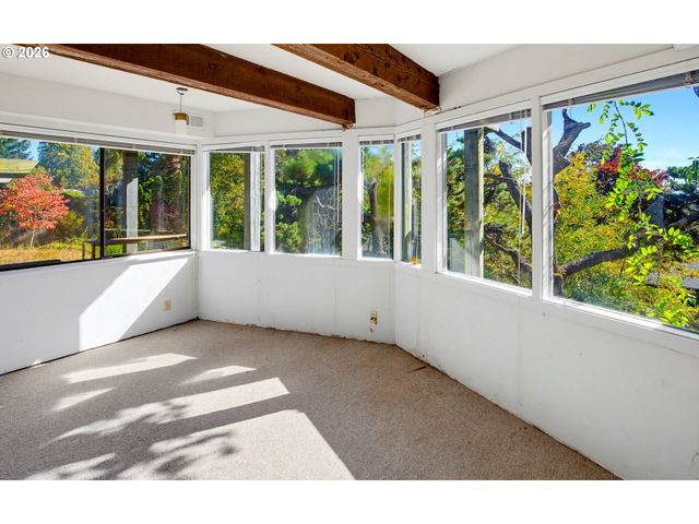 4163 Sw COUNCIL CREST Dr, Portland, OR 97239
