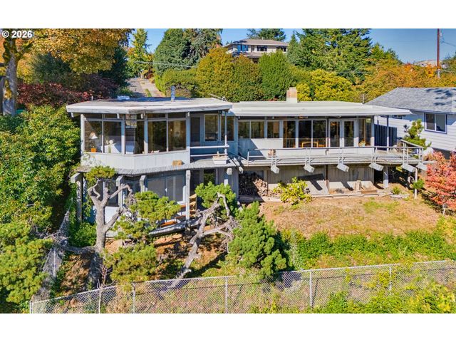 4163 Sw COUNCIL CREST Dr, Portland, OR 97239
